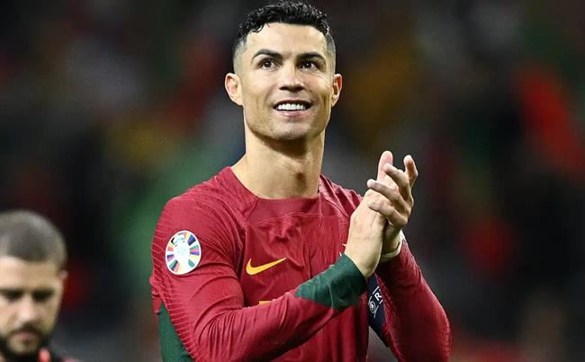 HLV Roberto Martinez đảm bảo suất ra sân cho Ronaldo 1